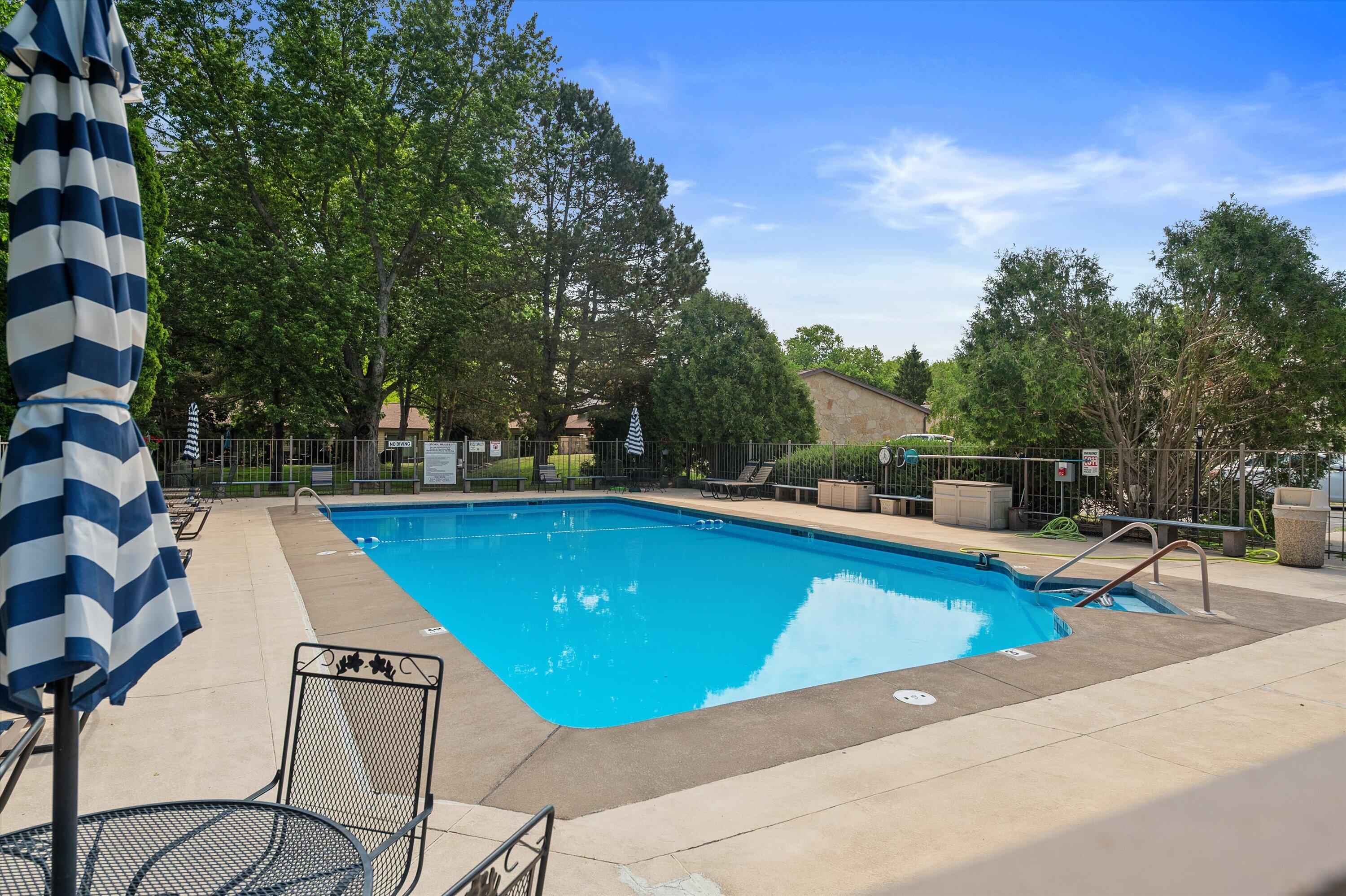 972 Valentine Road Oconomowoc, WI 53066 - Photo 4 of 34 Pool