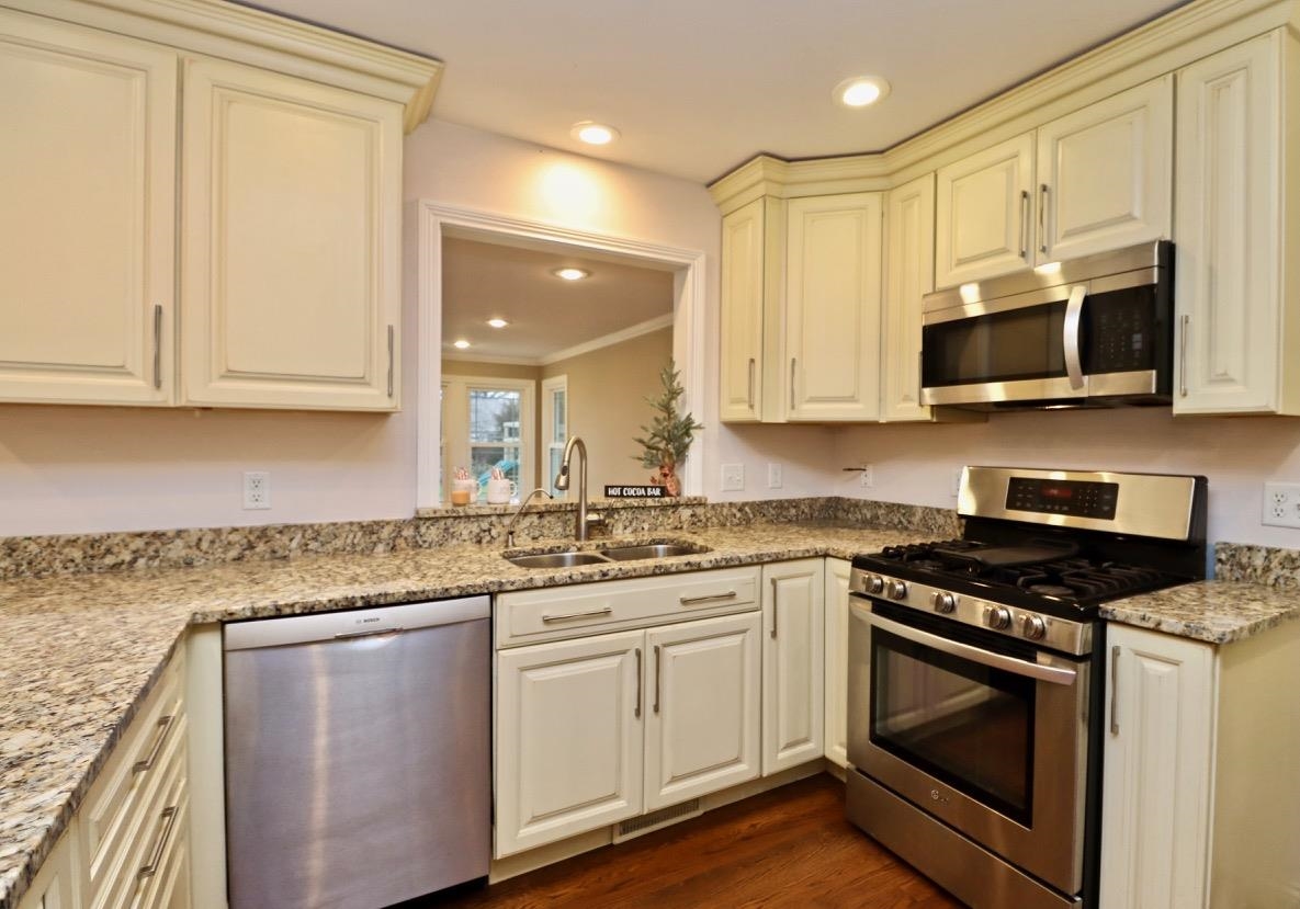 120 Dewey Road Rockton, IL 61072 - Photo 5 of 21 Gallery Image 5