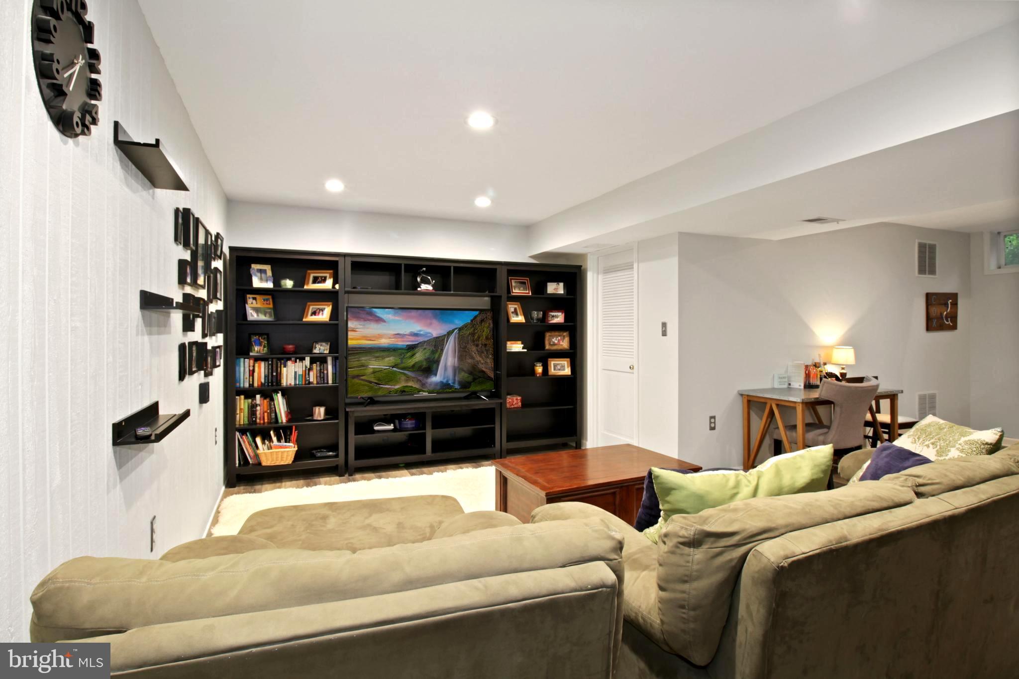 95 Moore Road Arnold, MD 21012 - Photo 33 of 44 Home Theatre / Media Area