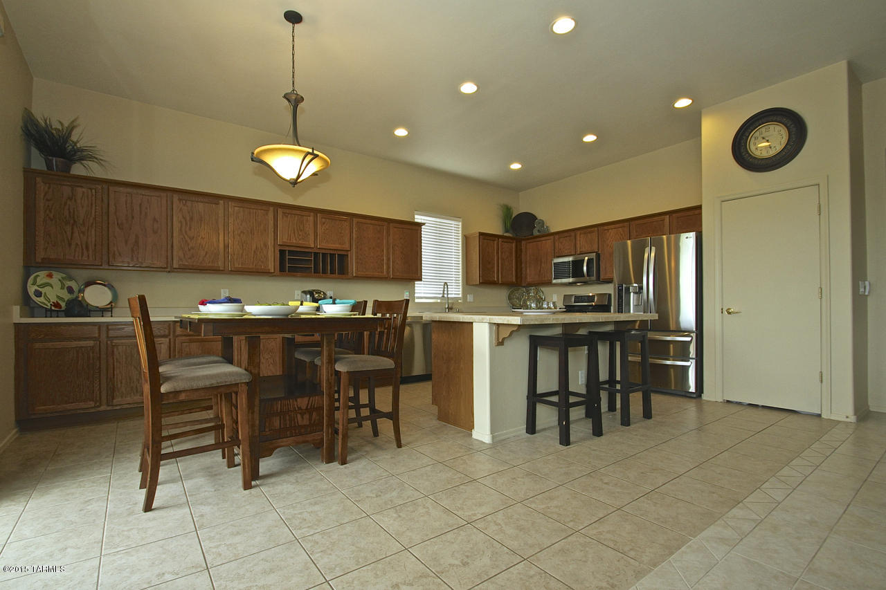 3442 South Desert Promenade Road Tucson, AZ 85735 - Photo 10 of 37