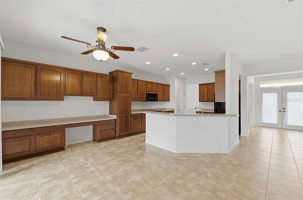 12716 Southeast 91st Terrace Road Summerfield, FL 34491 - Photo 13 of 82