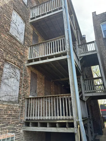 $315,000 | 1526 East 72nd Place, Chicago, IL 60619