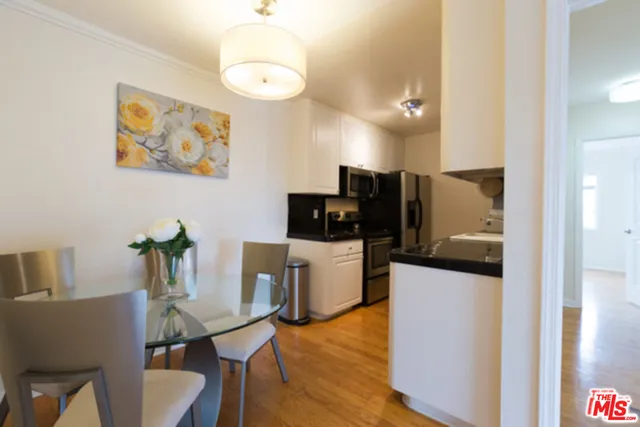 $3,299 | 1440 23rd Street, Unit 311, Santa Monica, CA 90404