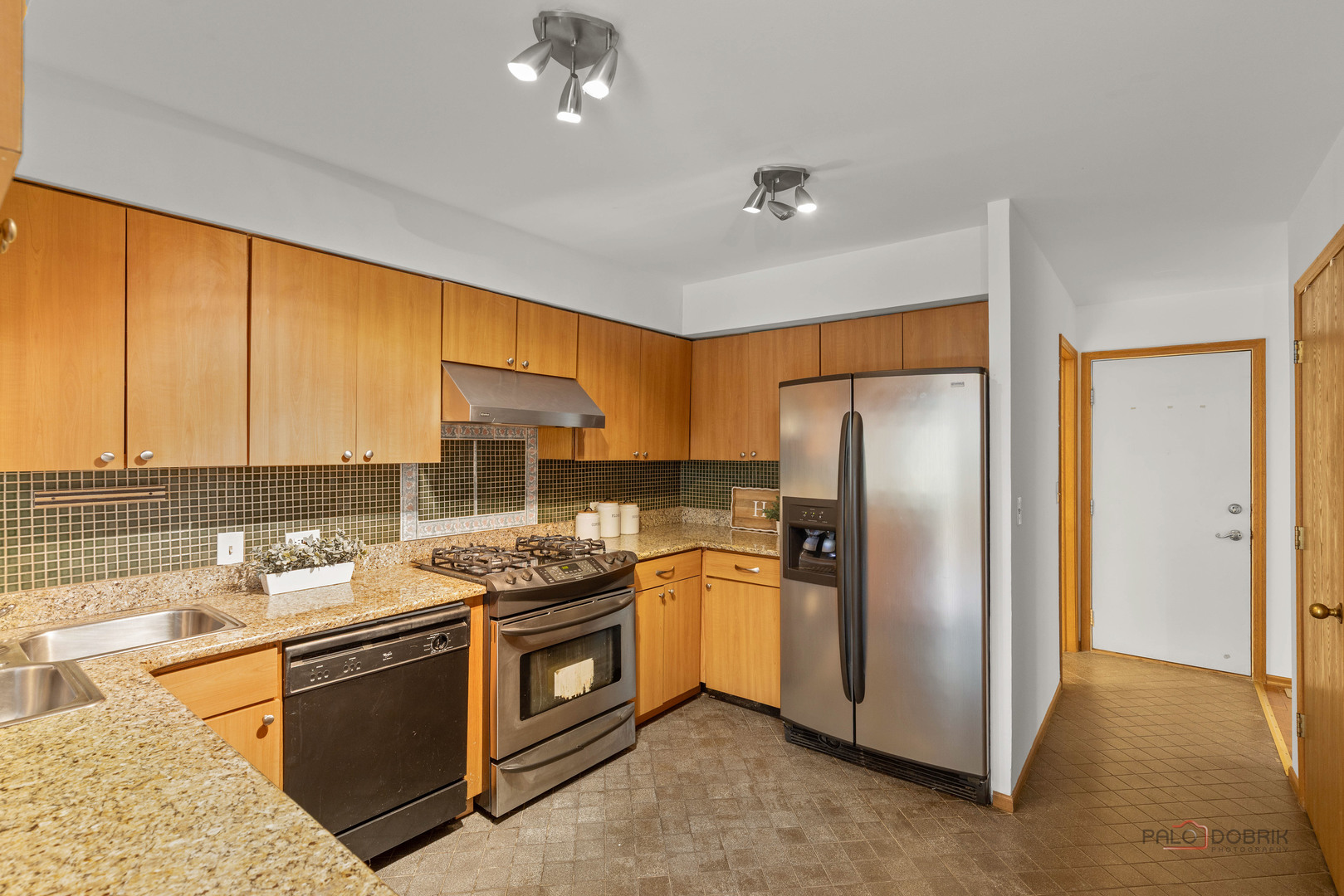 1440 Waukegan Road Deerfield, IL 60015 - Photo 12 of 29