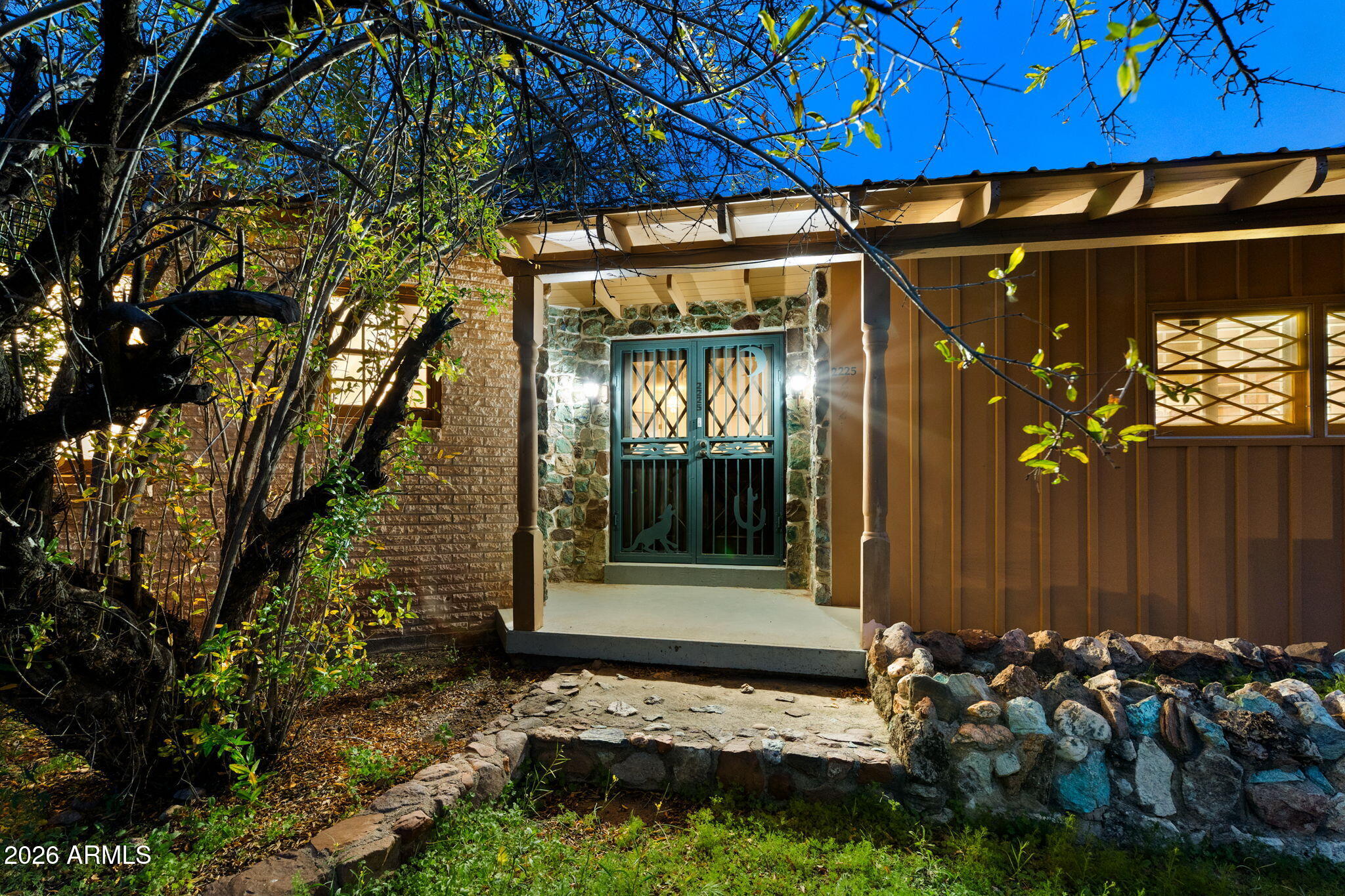 2225 East Foothill Street Apache Junction, AZ 85119 - Photo 4 of 20 010___2225 E Foothill St