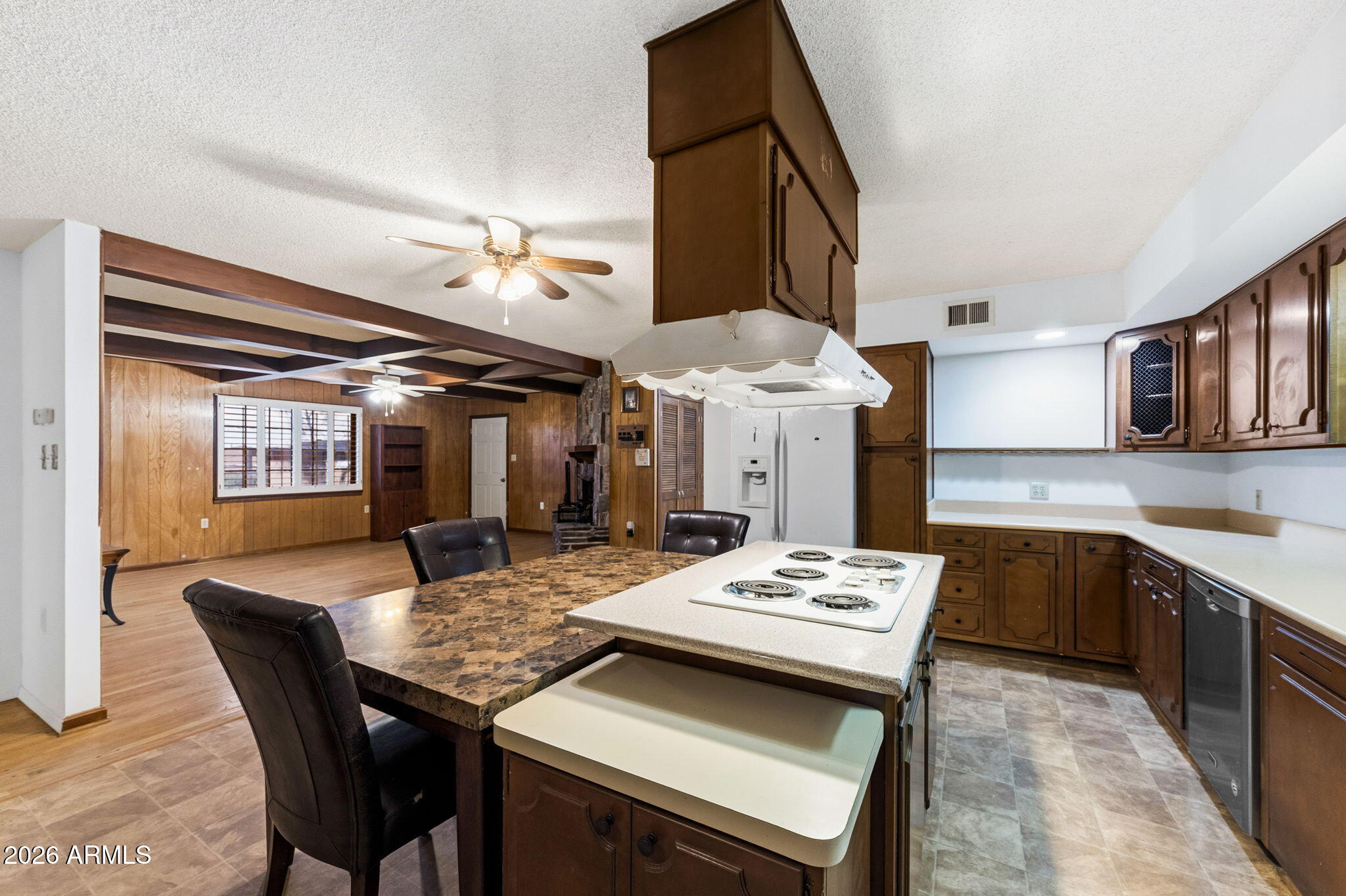 2225 East Foothill Street Apache Junction, AZ 85119 - Photo 8 of 20 020___2225 E Foothill St