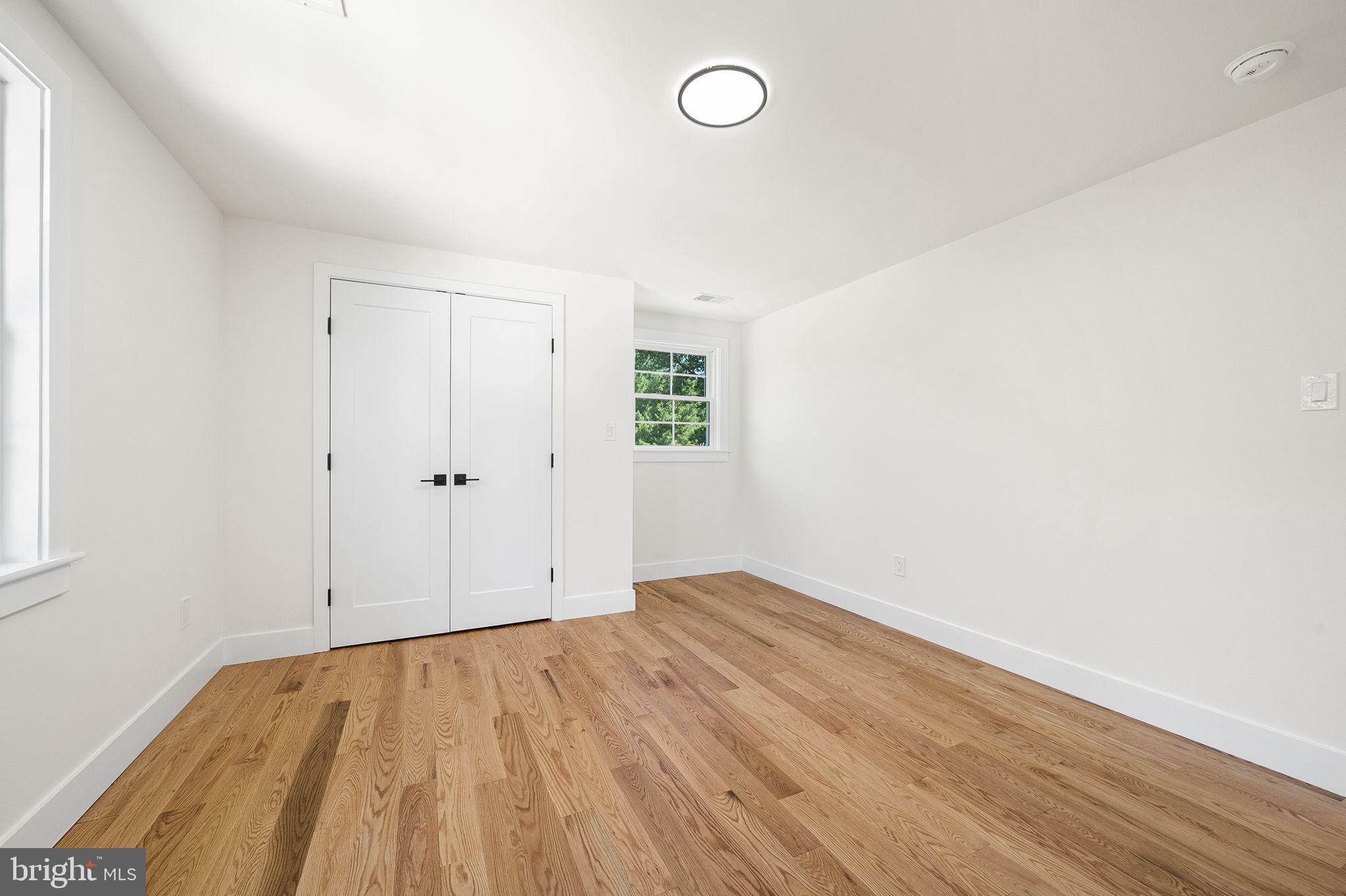 2851 Edgelea Road Vienna, VA 22181 - Photo 37 of 69