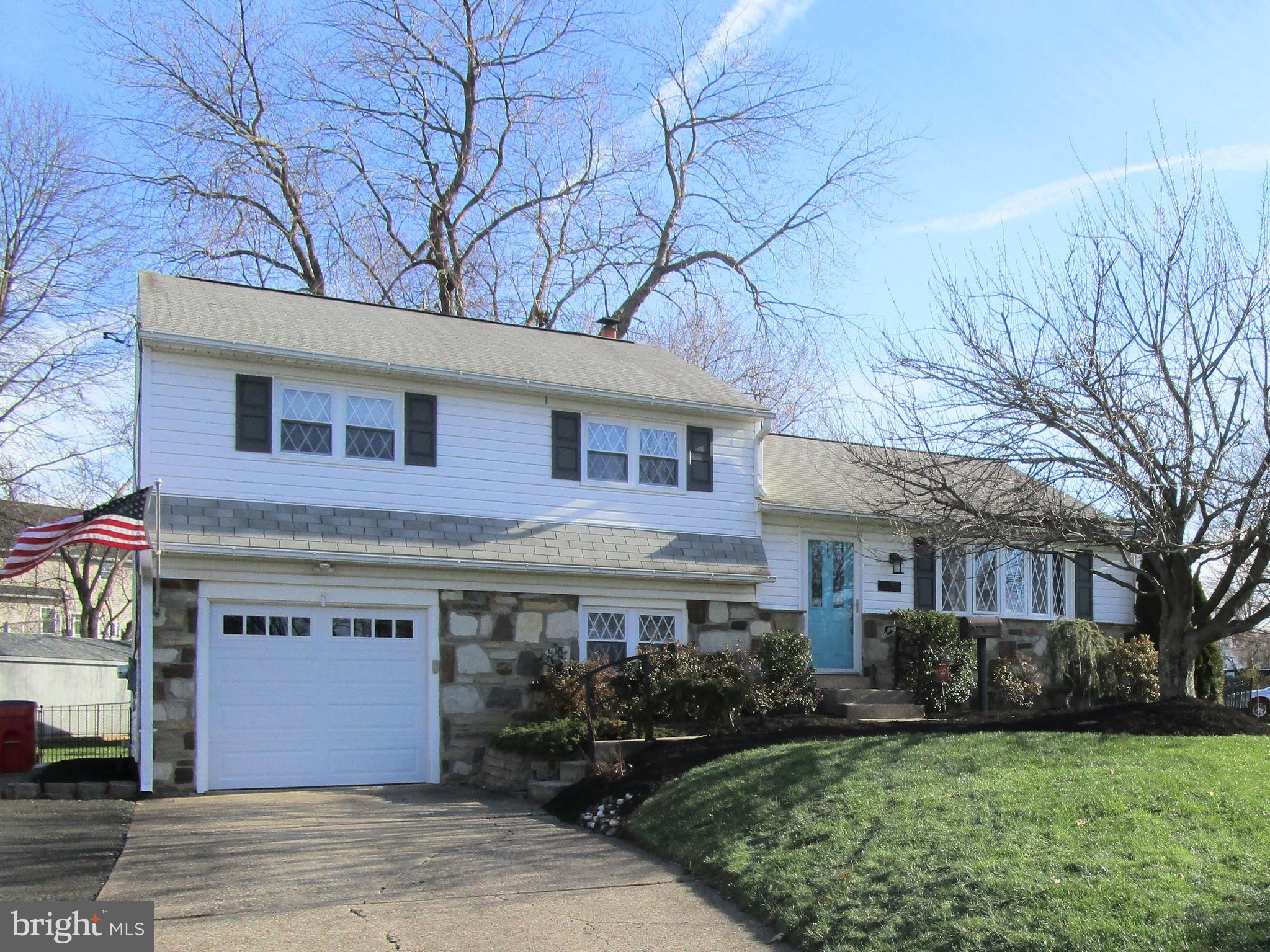 945 Marian Road Warminster, PA 18974 - Photo 1 of 21 front of home