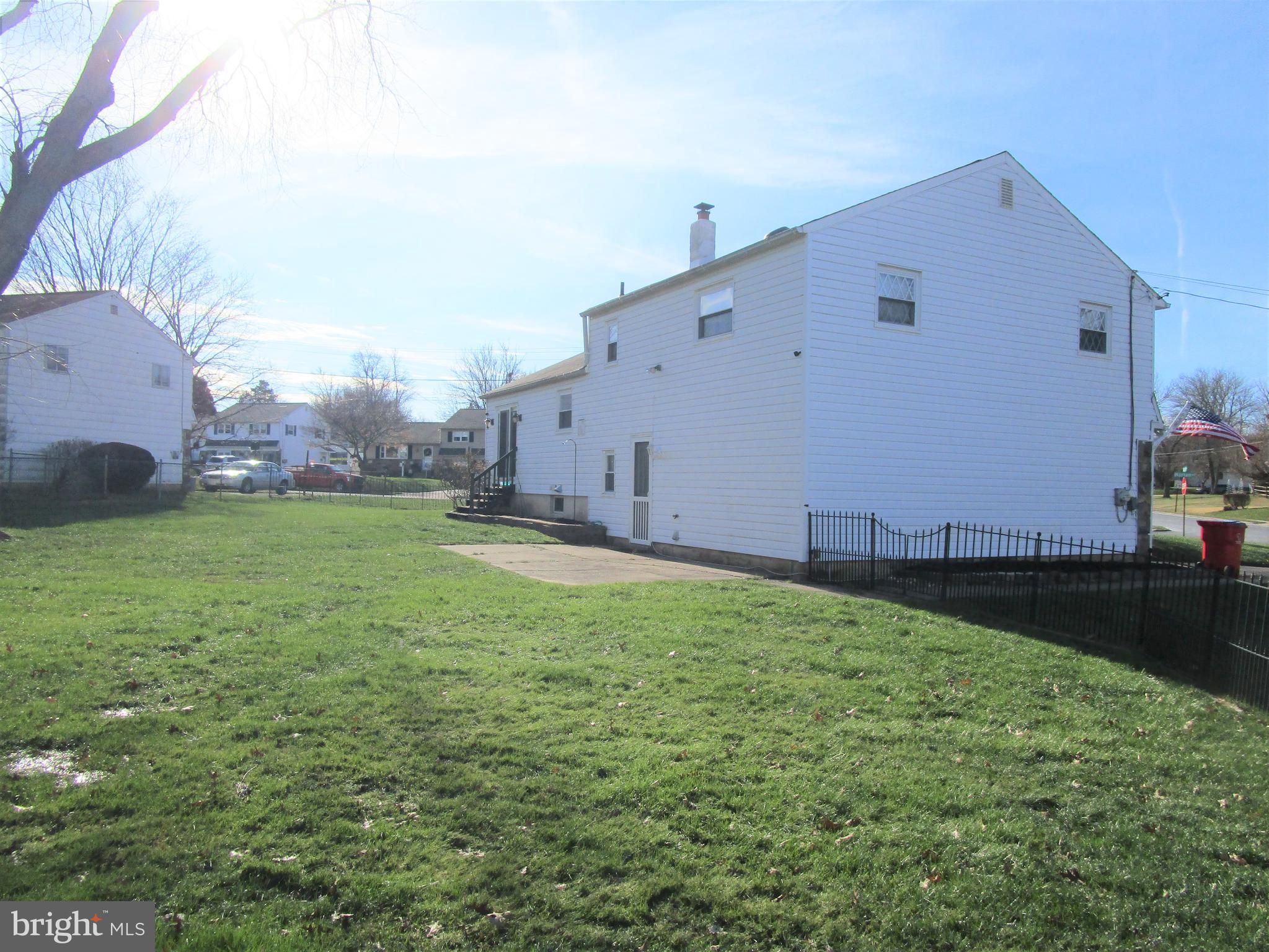 945 Marian Road Warminster, PA 18974 - Photo 2 of 21 rear yard