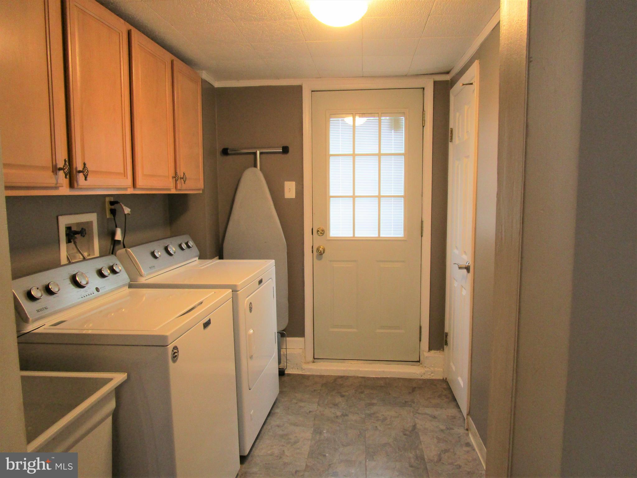 945 Marian Road Warminster, PA 18974 - Photo 18 of 21 laundry
