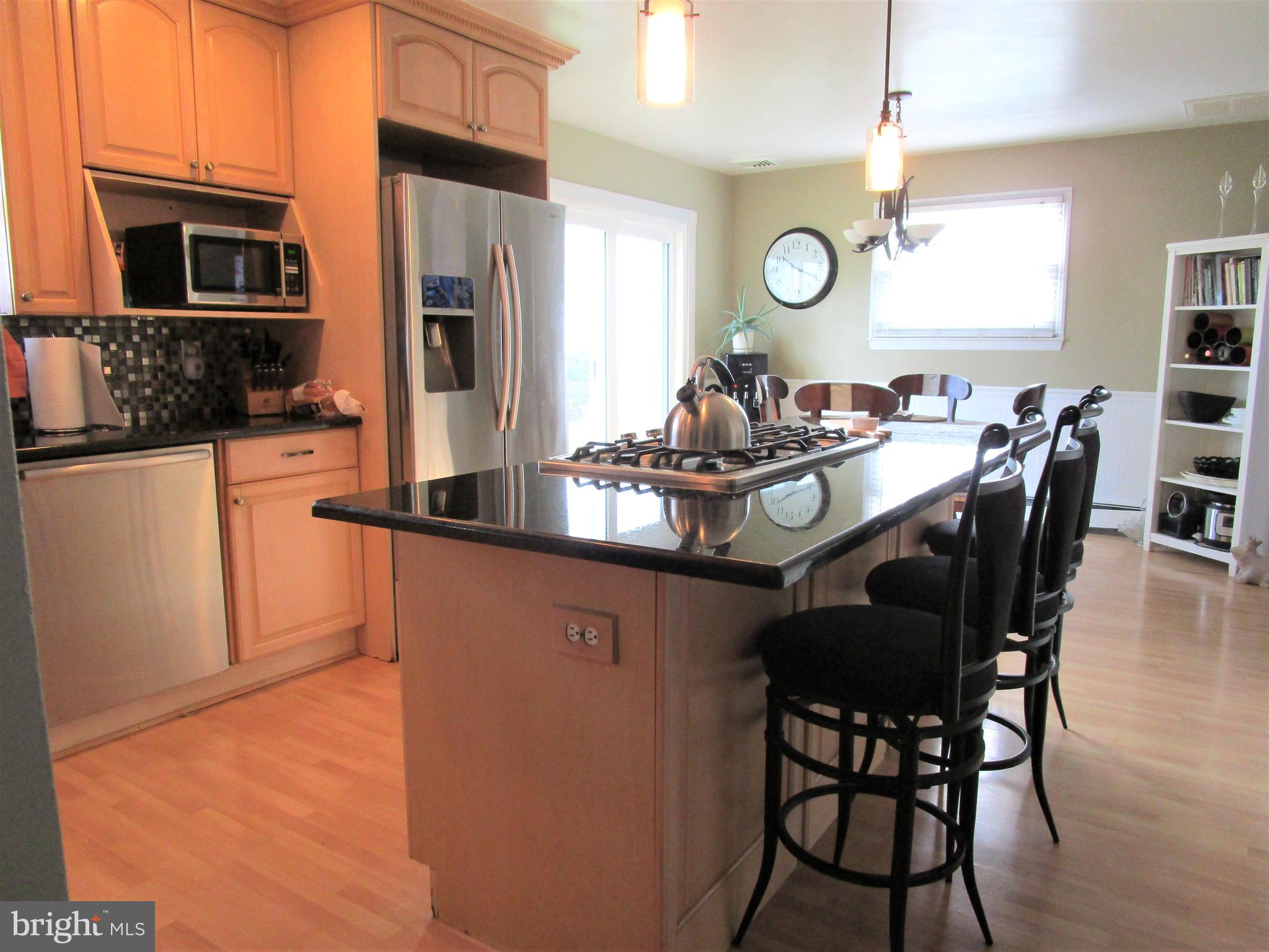 945 Marian Road Warminster, PA 18974 - Photo 7 of 21 Gorgeous kitchen, granite, stnlss appliances.