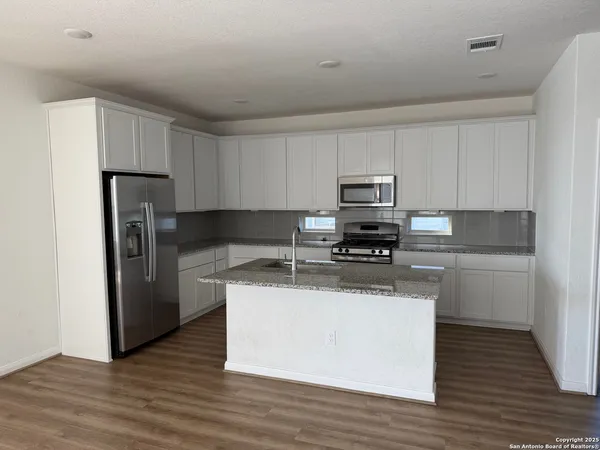 $330,000 | 9540 Griffith Run, Converse, TX 78109