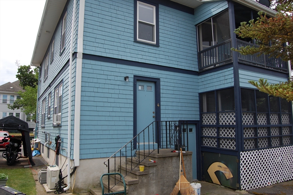 2-4 Windsor Road Quincy, MA 02171 - Photo 3 of 16 Gallery Image 3