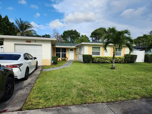 $450,000 | 2330 Northwest 47th Avenue, Lauderhill, FL 33313