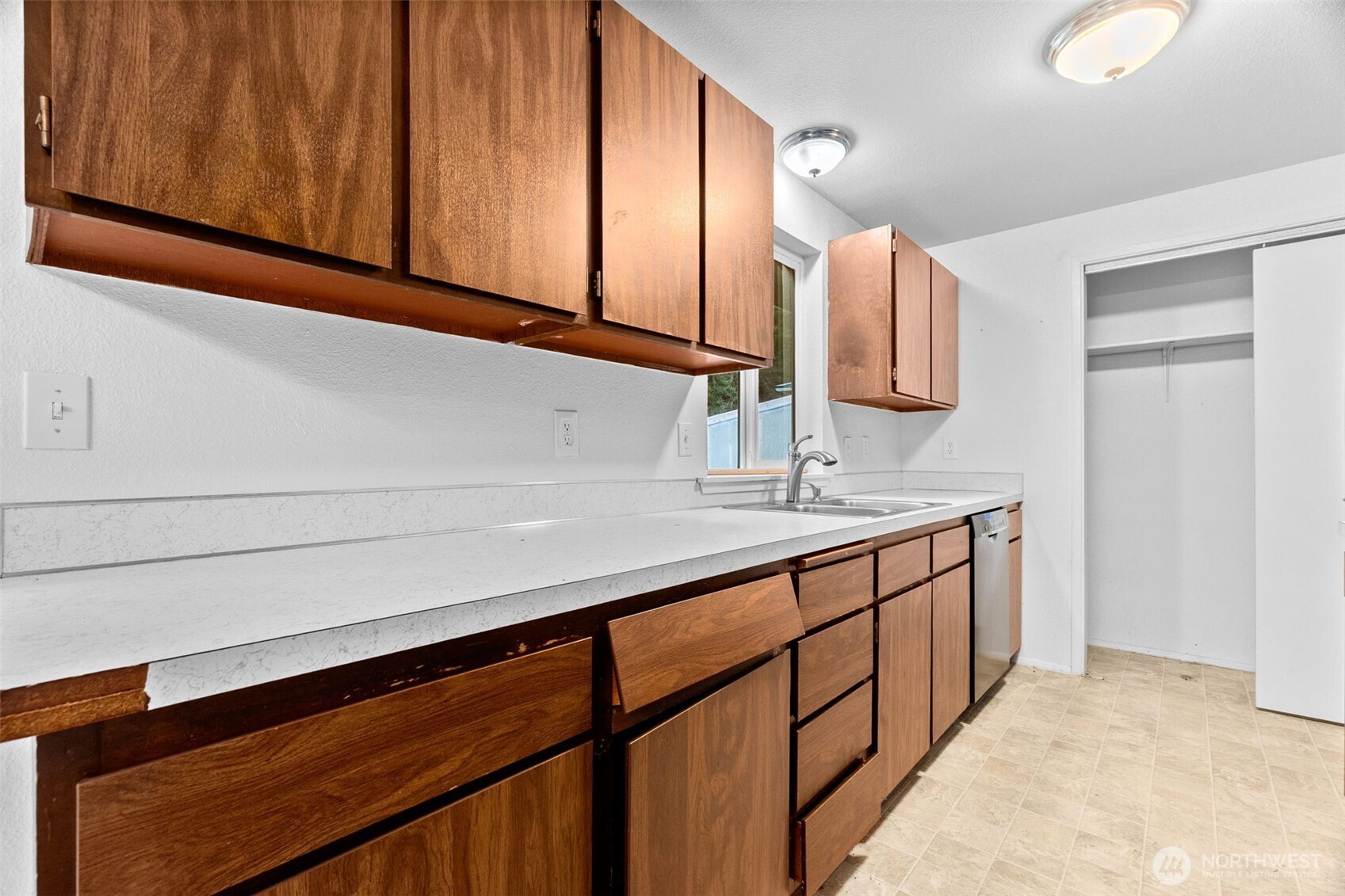 5025 Tri Lake Loop Southeast Olympia, WA 98513 - Photo 10 of 24