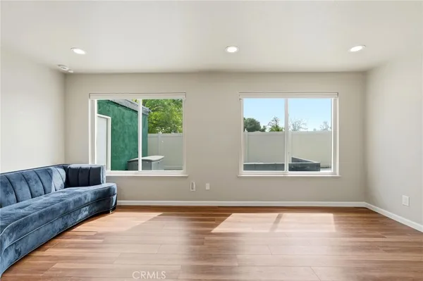 $734,999 | 27445 Onlee Avenue, Saugus, CA 91350