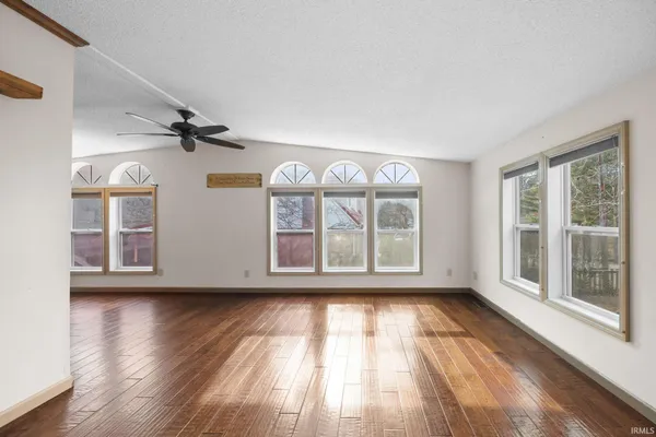 $264,900 | 11503 West Tecumseh Bend Road, Brookston, IN 47923