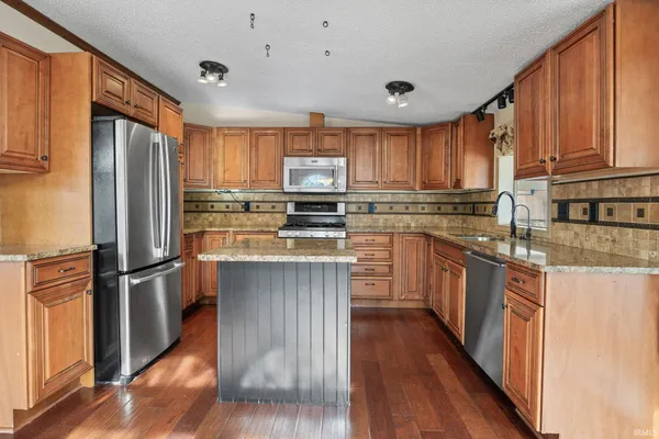 $264,900 | 11503 West Tecumseh Bend Road, Brookston, IN 47923