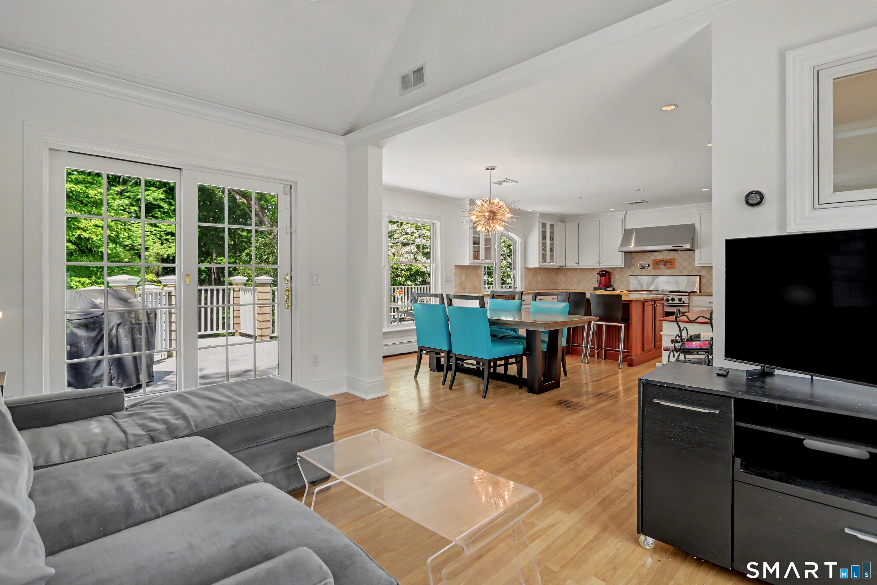 186 Compo Road South Westport, CT 06880 - Photo 13 of 40 The Family Room is adjacent to the Kitchen