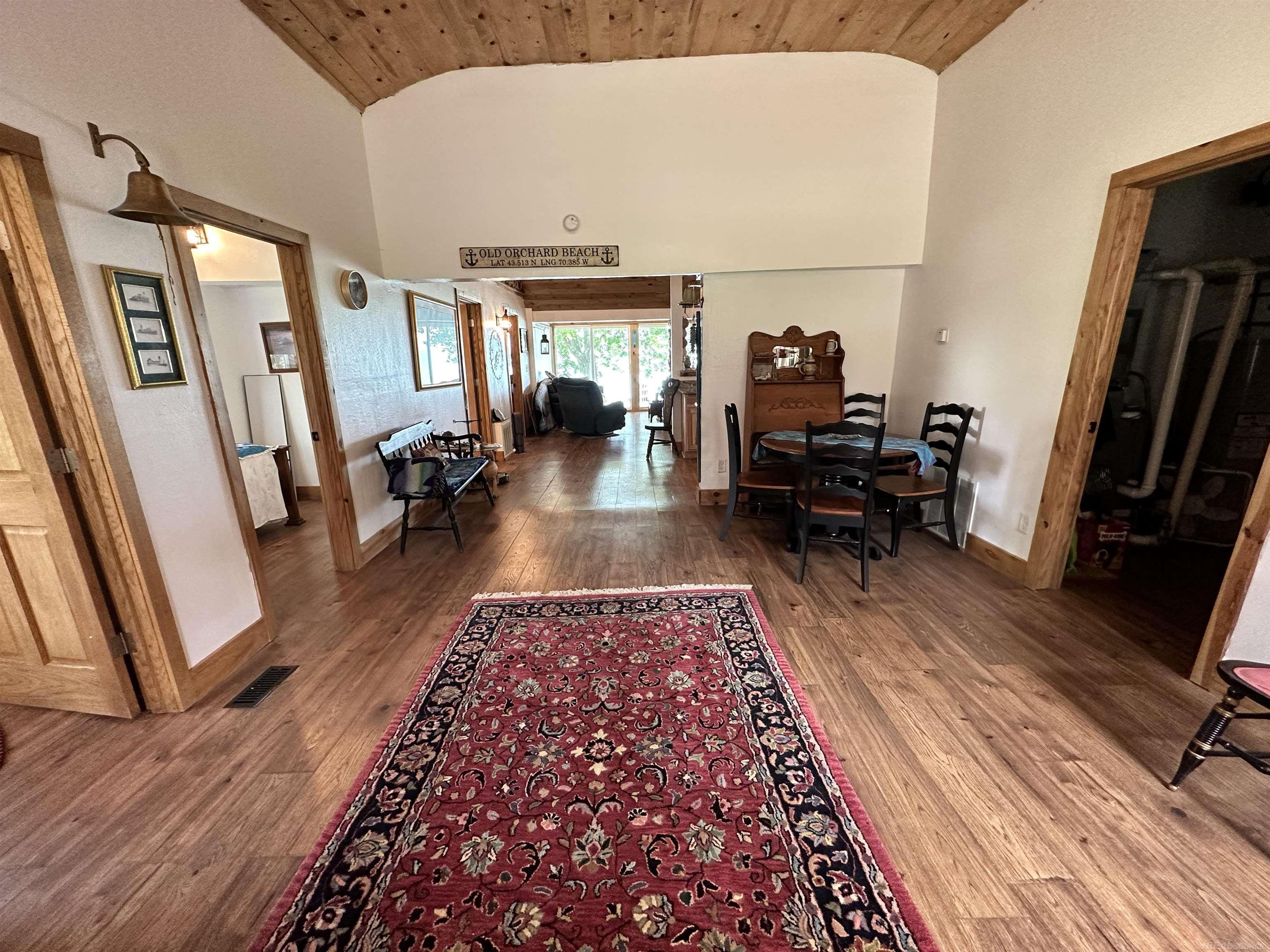 5180 Lakeshore Road Deckerville, MI 48427 - Photo 15 of 56 50118664-14.JPG