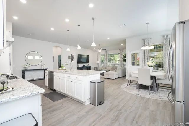 $2,850 | 446 Scenic Lullaby, Spring Branch, TX 78070