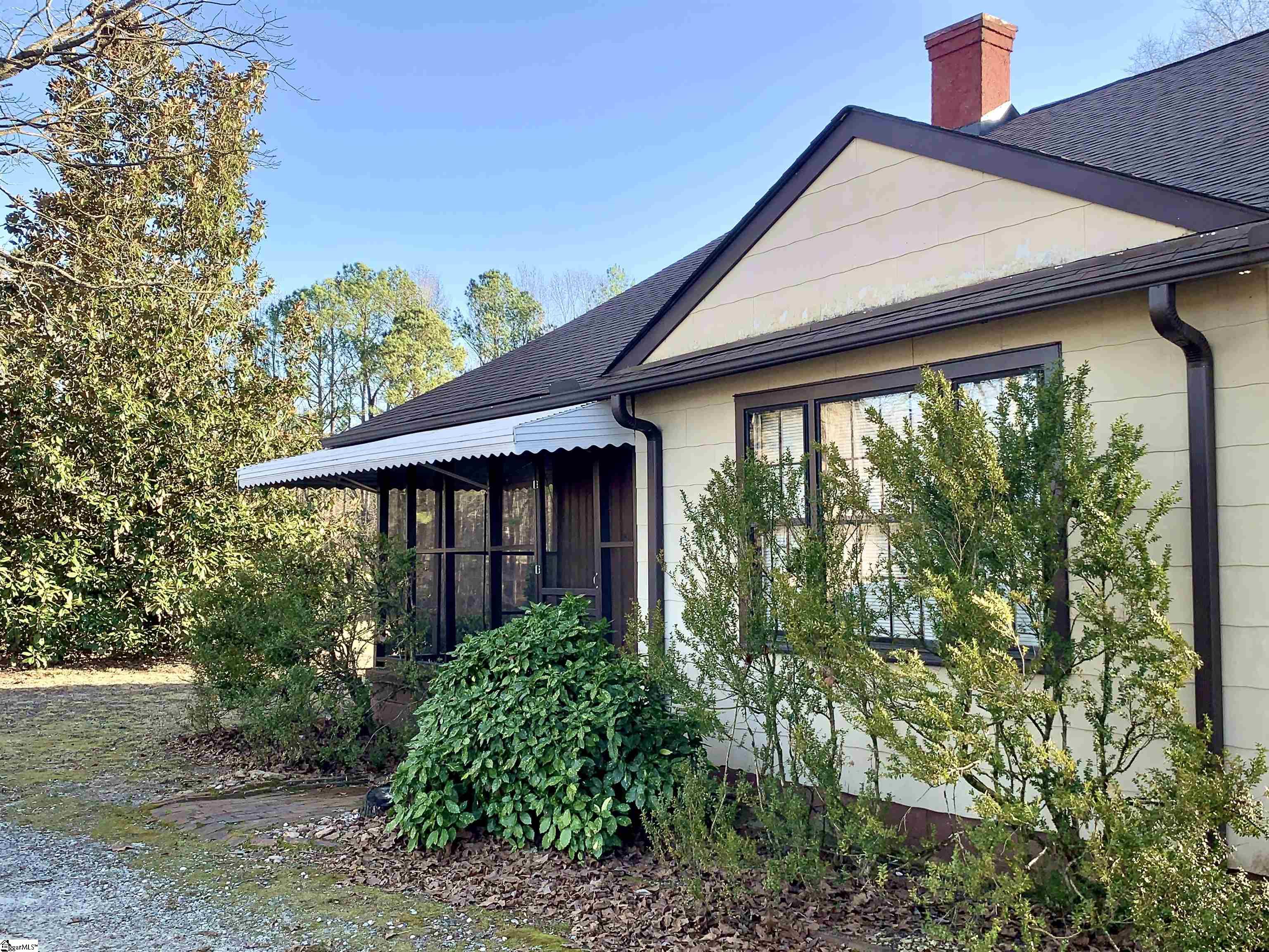 245 Cromer Road Williamston, SC 29697 - Photo 3 of 26