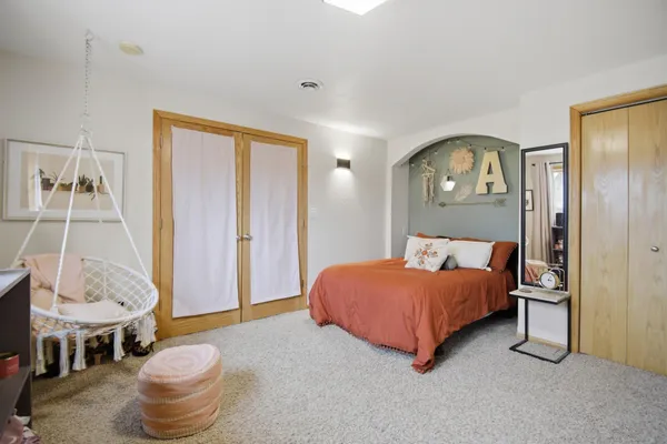 $450,000 | 1710 16th Street Southwest, Austin, MN 55912