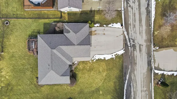 $450,000 | 1710 16th Street Southwest, Austin, MN 55912