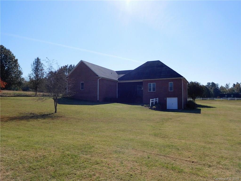932 Lingle Farm Road Lexington, NC 27295 - Photo 2 of 24