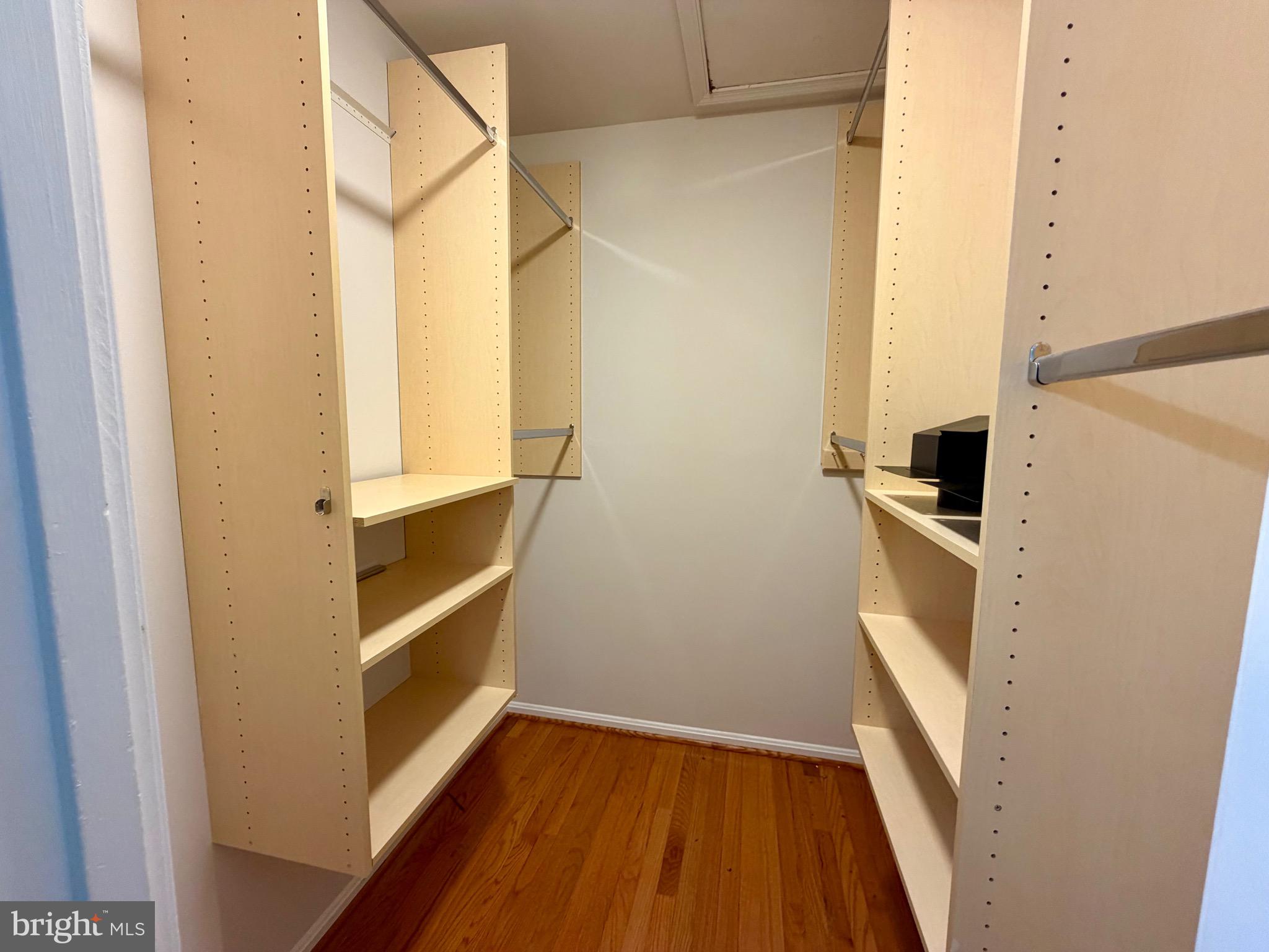 7216 Reservation Drive Springfield, VA 22153 - Photo 24 of 44 Walk-in Closet