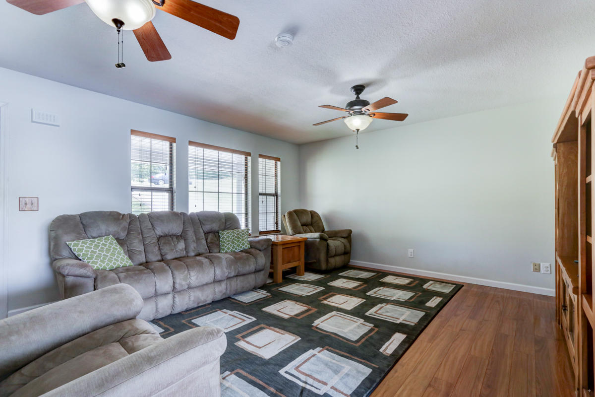 554 Sinking Springs Road Clinton, TN 37716 - Photo 8 of 22 Positive Perceptions (4)