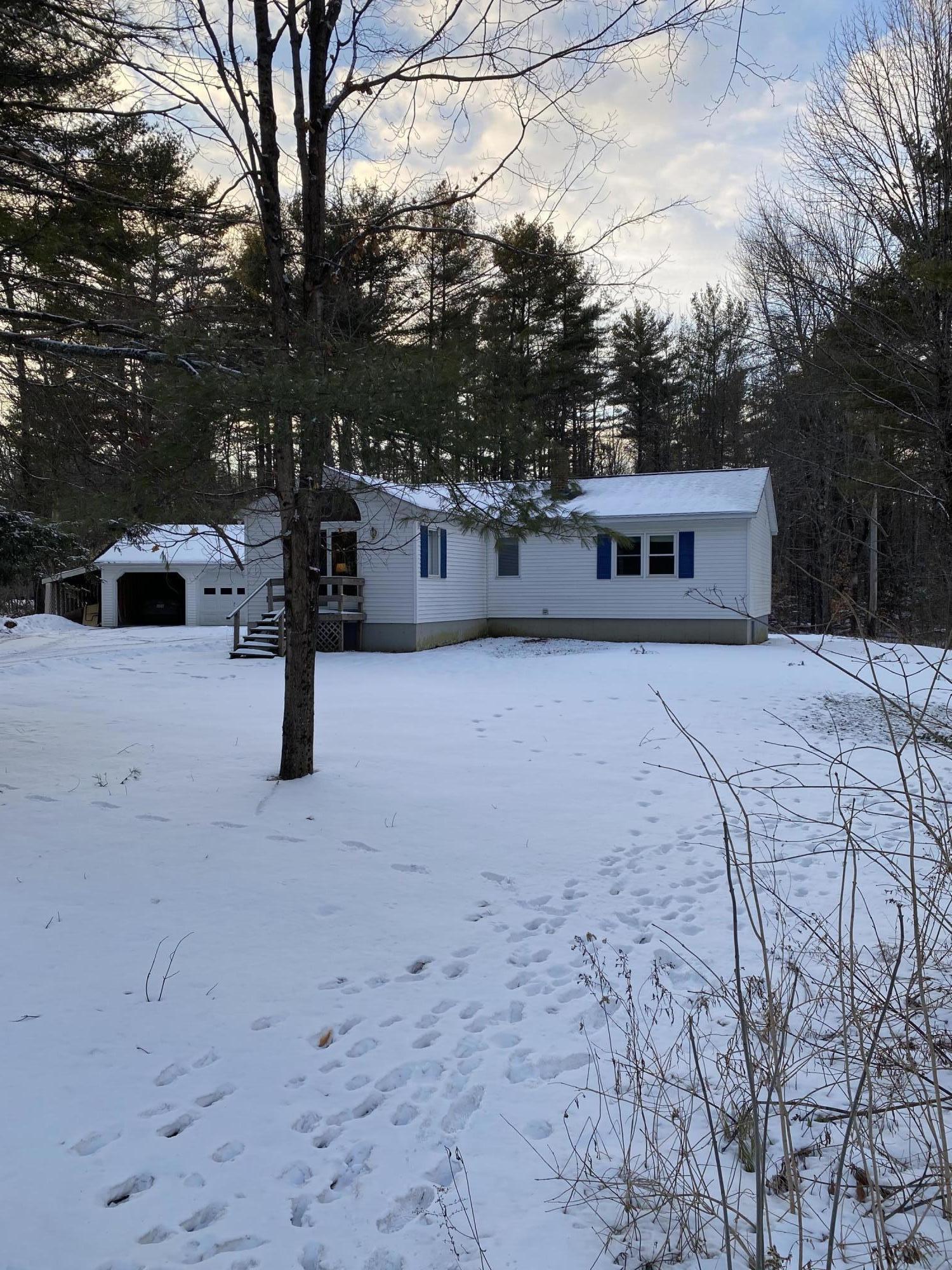 133 Davis Road Fairfield, ME 04937 - Photo 1 of 45 IMG-2261
