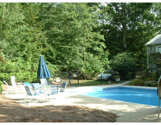 10 Tamworth Road Sharon, MA 02067 - Photo 2 of 6 Gallery Image 2