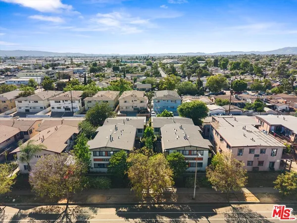 $1,900,000 | 7253 Vineland Avenue, Sun Valley, CA 91352