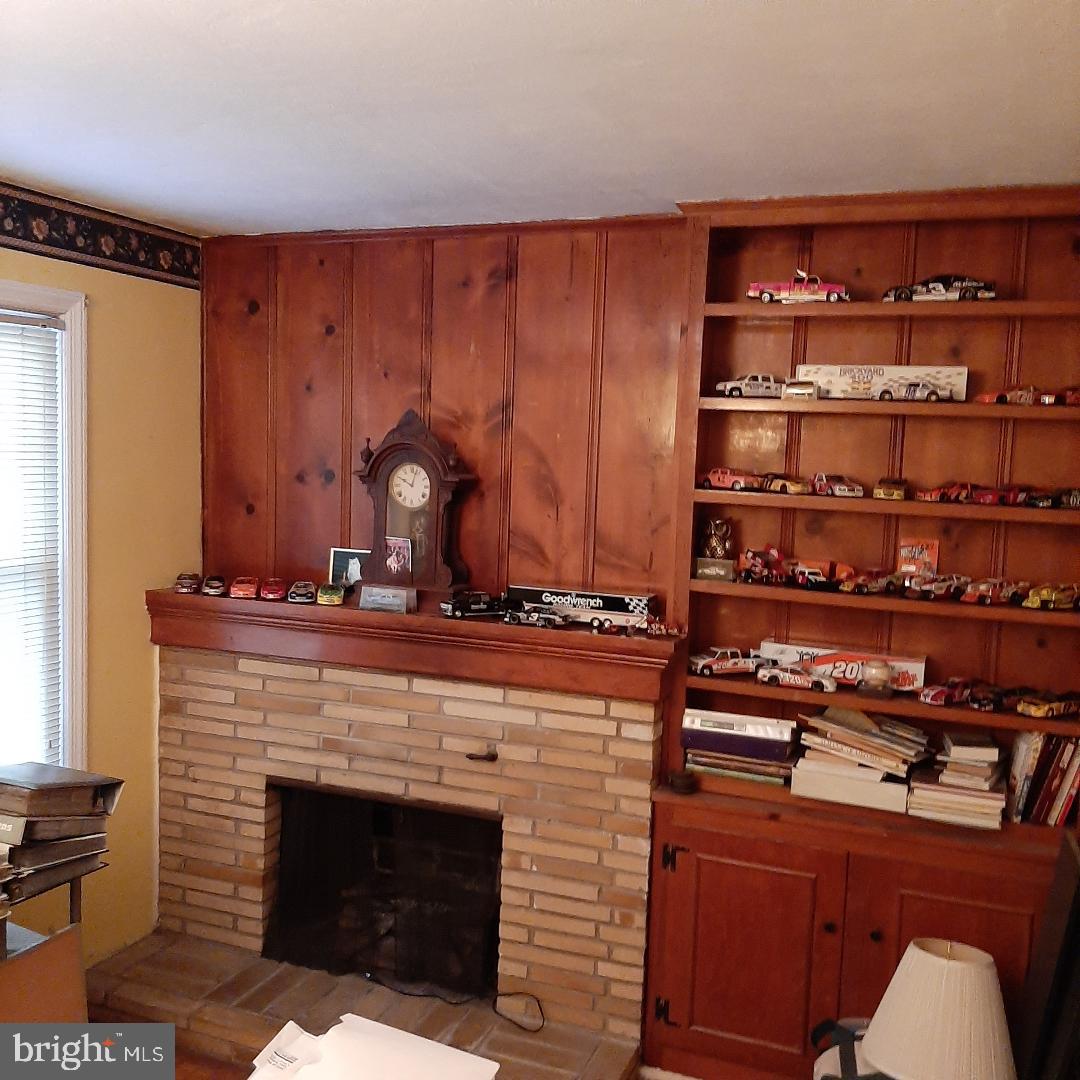 519 Sutherland Road Ewing, NJ 08618 - Photo 14 of 19 Gallery Image 14