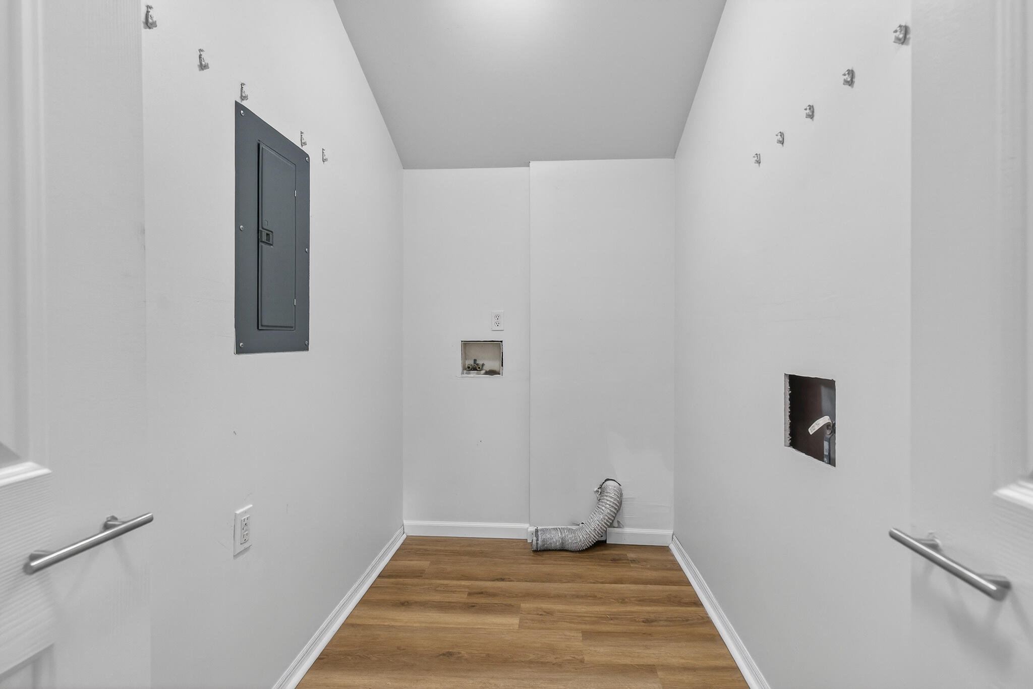 105 East Renoir Road DeFuniak Springs, FL 32433 - Photo 15 of 29 a view of an empty room