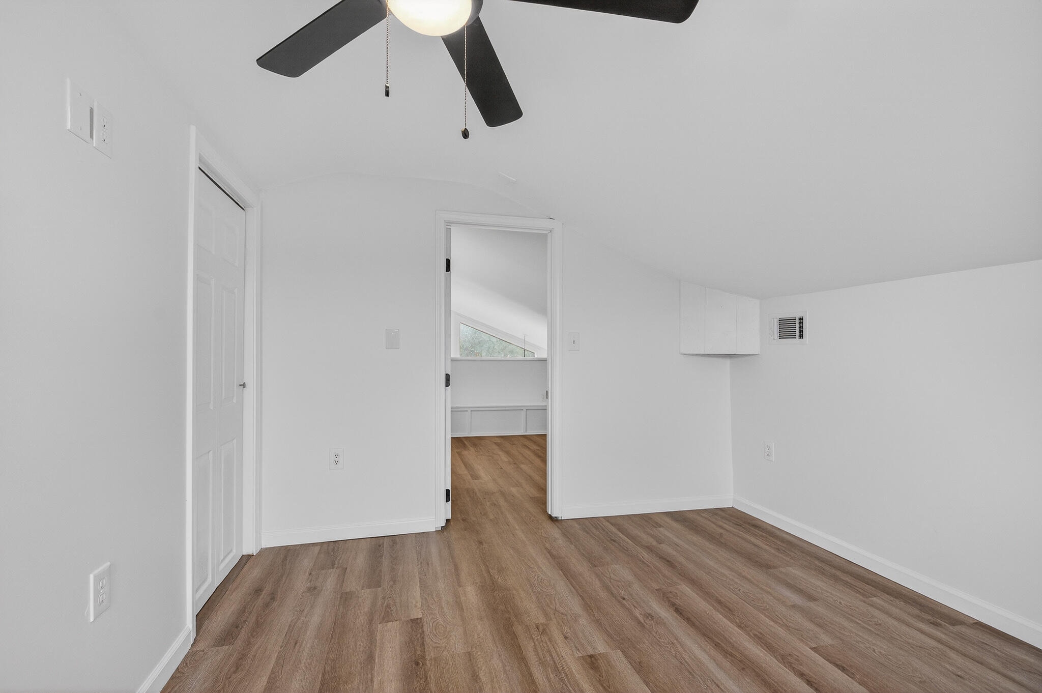 105 East Renoir Road DeFuniak Springs, FL 32433 - Photo 25 of 29 wooden floor in an empty room