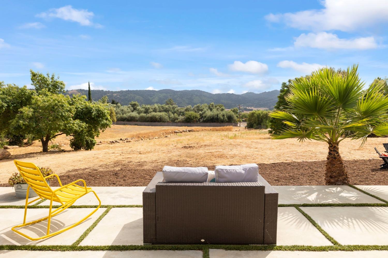 12810 Treeranch Road Ojai, CA 93023 - Photo 1 of 47 Gallery Image 1