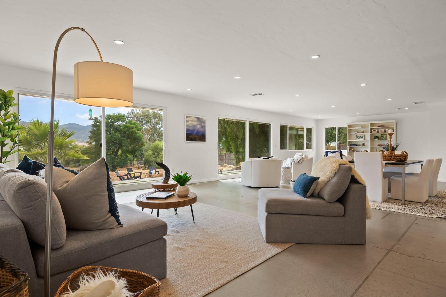 12810 Treeranch Road Ojai, CA 93023 - Photo 8 of 47 Gallery Image 8