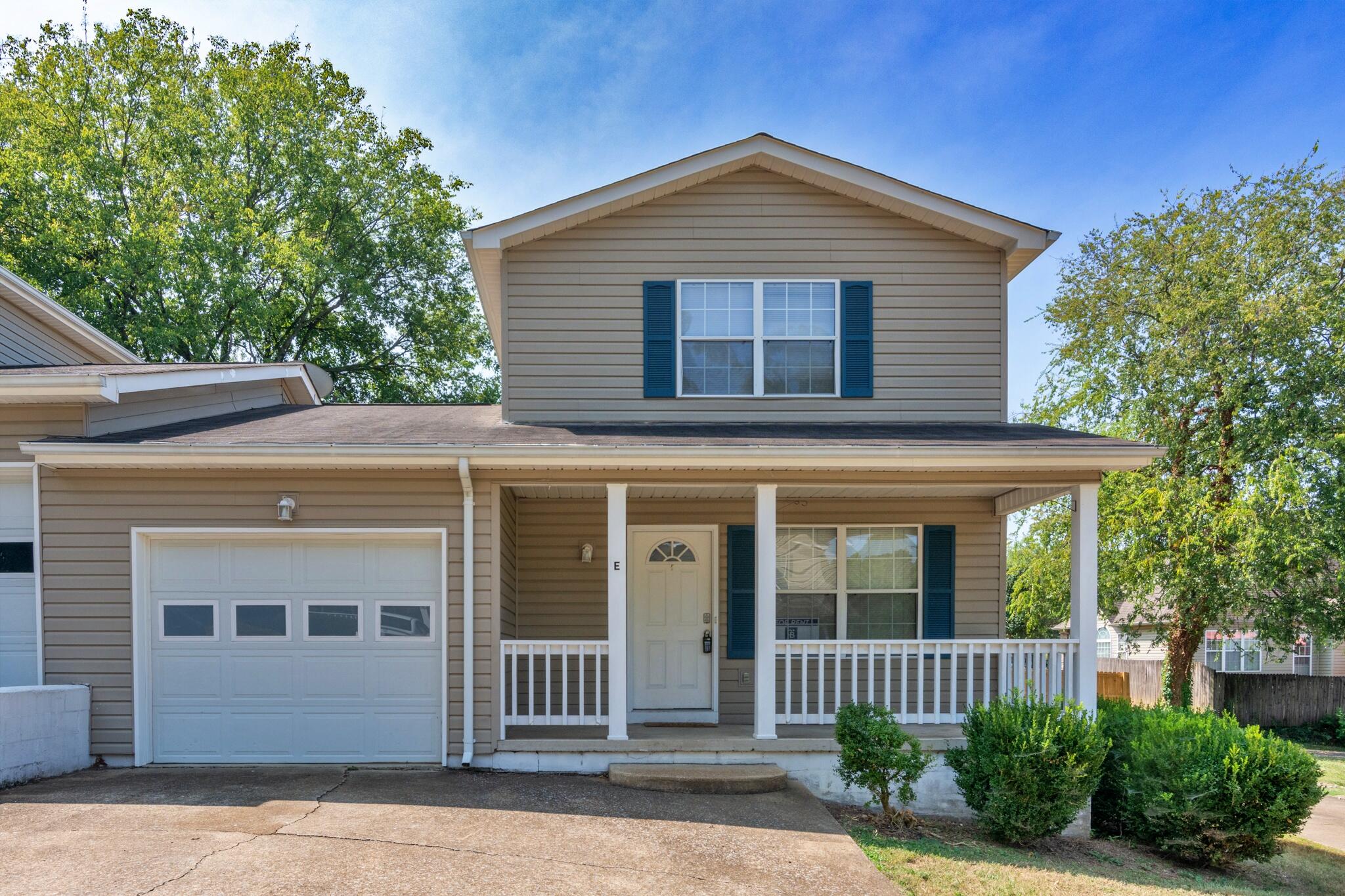 1240 North Concord Road, Unit E Chattanooga, TN 37421 - Photo 3 of 34 1240NConcordRdAptE-3