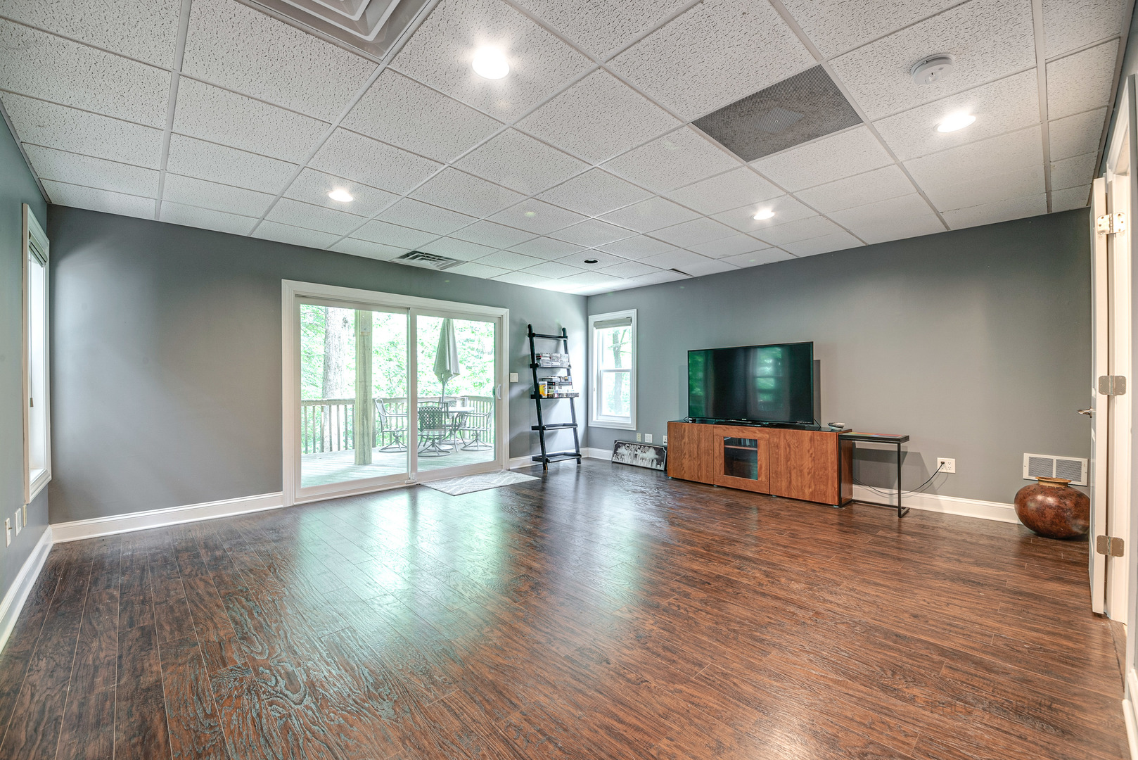 21690 Ravine Road Lake Zurich, IL 60047 - Photo 16 of 35 Gallery Image 16