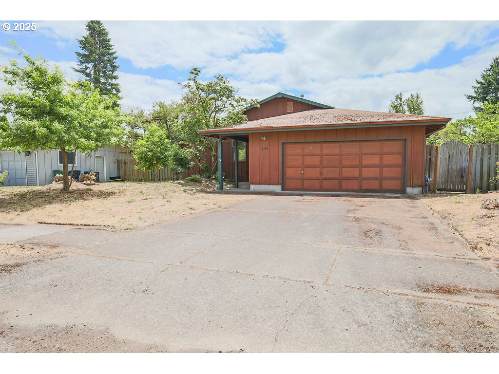 2116 Sally Way Eugene, OR 97401 - Photo 2 of 39