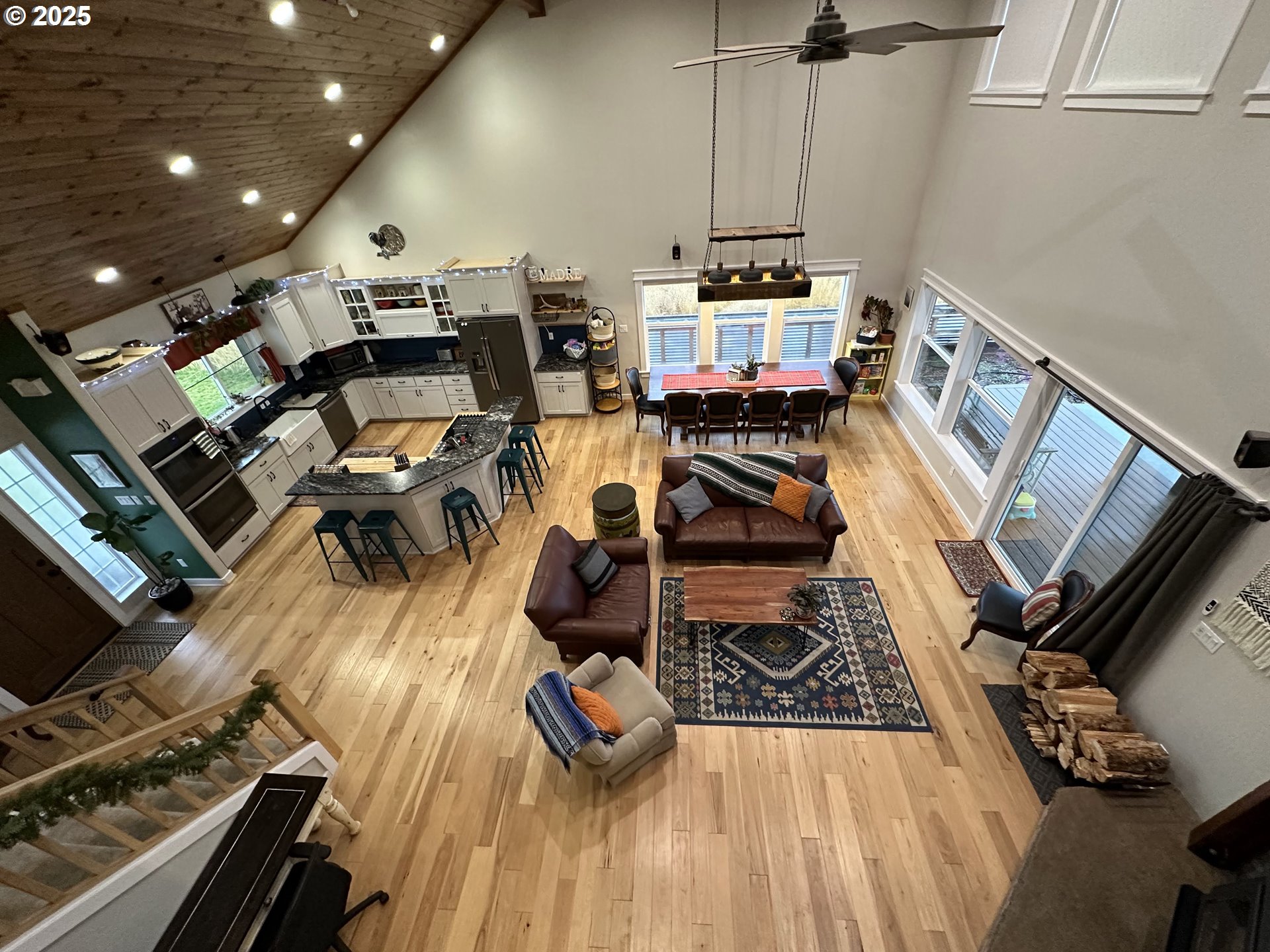 34786 Pleasant View Road Chiloquin, OR 97624 - Photo 14 of 48 a view of a room with gym equipment