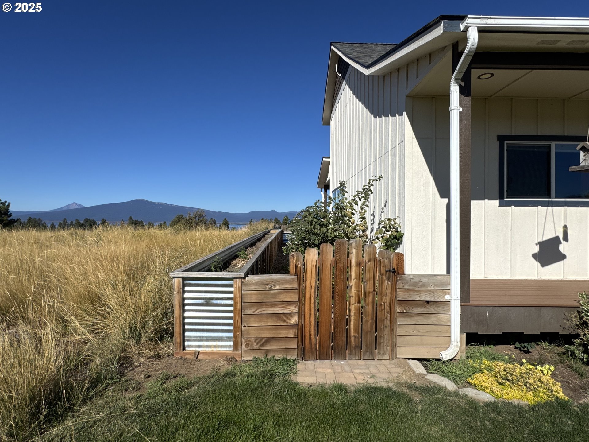 34786 Pleasant View Road Chiloquin, OR 97624 - Photo 22 of 48 a view of a house with a yard