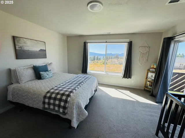 a view of sky from window