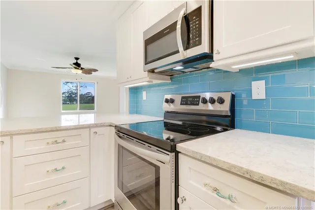 $3,800 | 5323 Southeast Miles Grant Road, Unit 206, Stuart, FL 34997