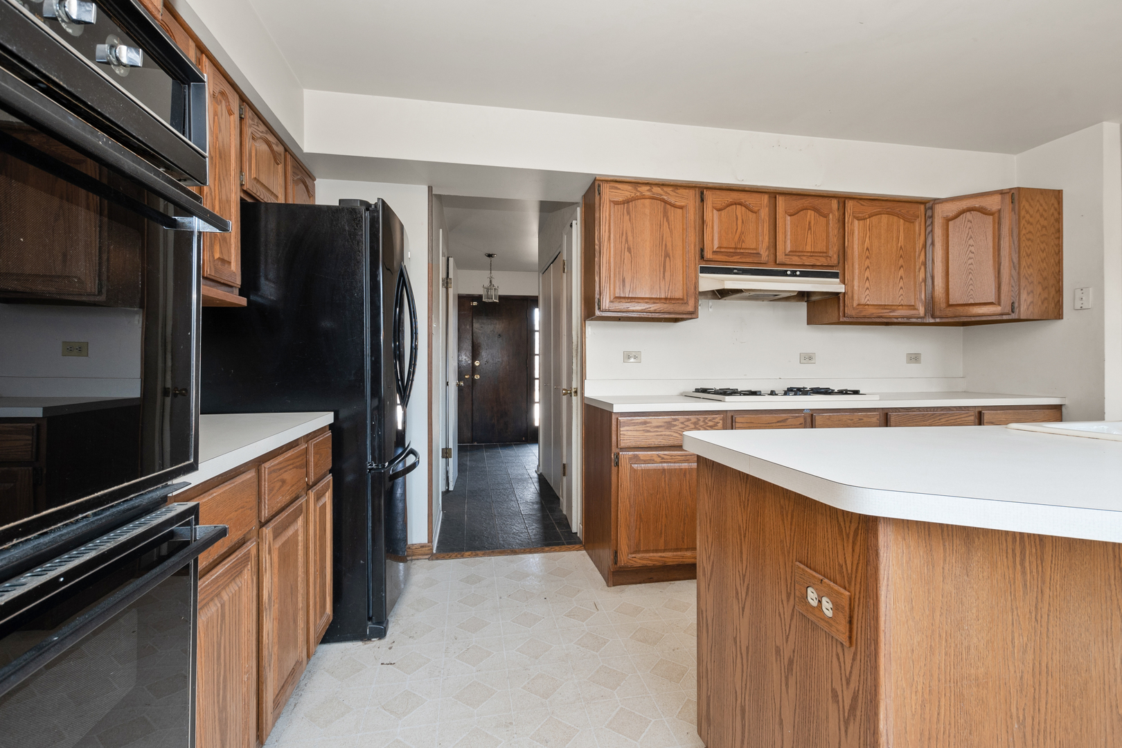 18558 May Street Homewood, IL 60430 - Photo 8 of 23 Gallery Image 8