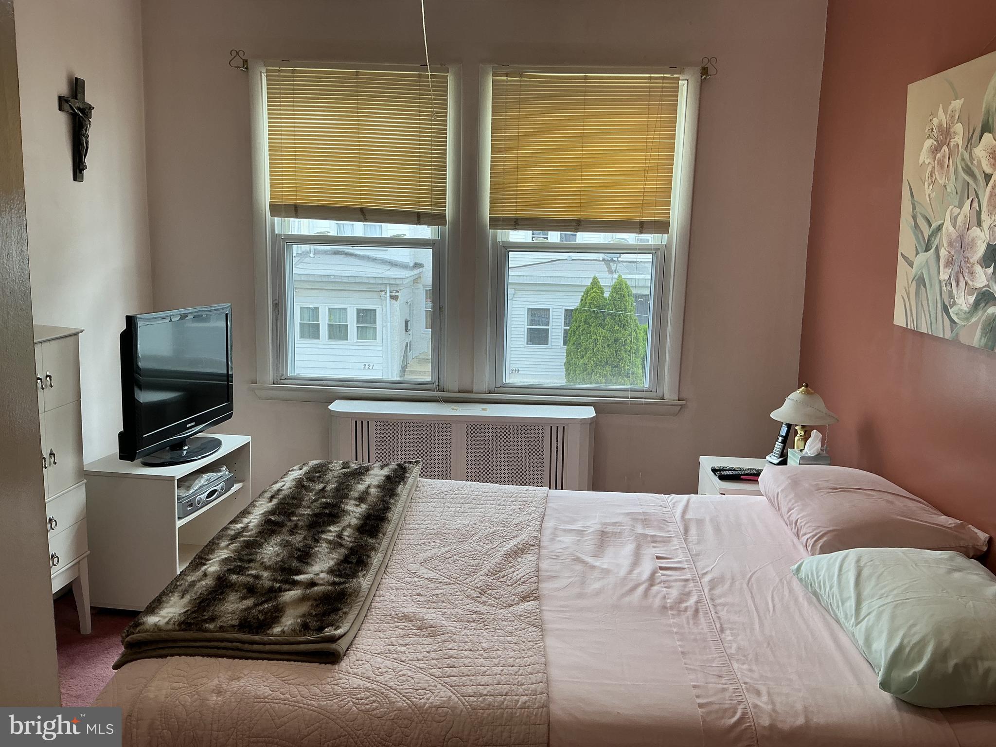 222 Kingston Road Upper Darby, PA 19082 - Photo 21 of 37