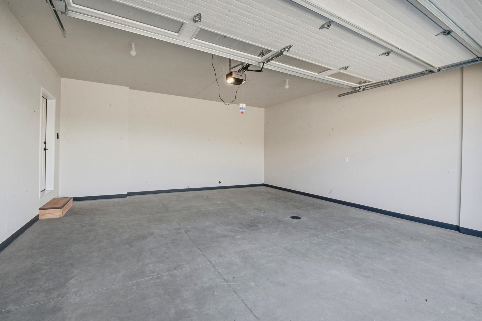 1849 London Road Green Bay, WI 54311 - Photo 6 of 40 Gallery Image 6