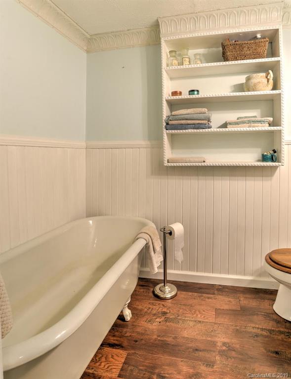 131 Ben Clark Road Marshall, NC 28753 - Photo 17 of 36 Gallery Image 17